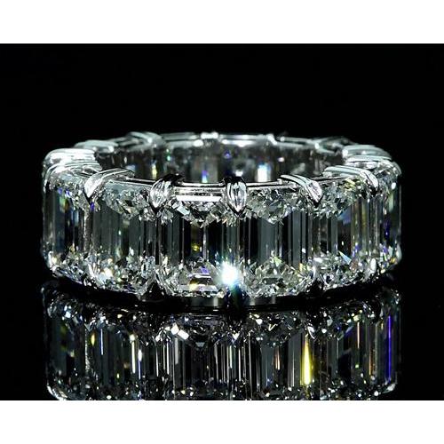 Anello Eterno Con Diamanti Taglio Smeraldo