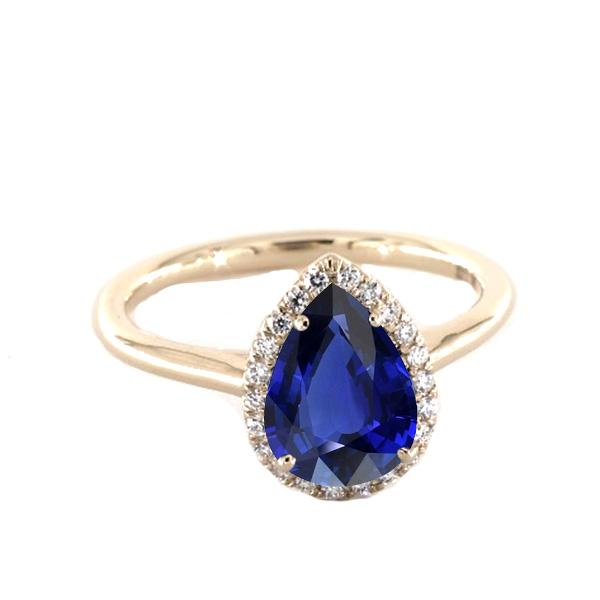 Anello Halo con zaffiro di Ceylon taglio a pera e diamanti. 3 carati a griffe - harrychadent.it