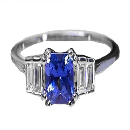 Anello con pietre preziose Zaffiro Ceylon taglio radiante e diamanti baguette 3 carati - harrychadent.it