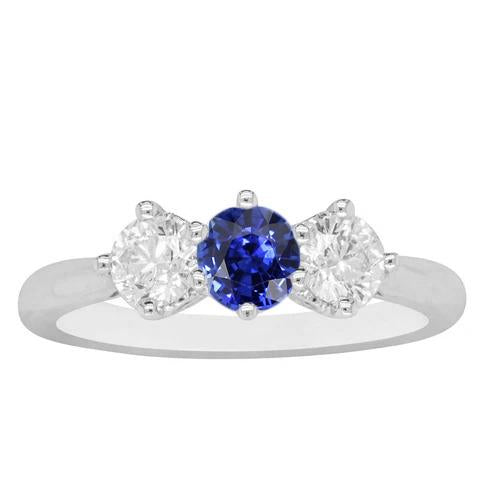 Anello con tre diamanti e zaffiri rotondi. 2.50 carati. oro bianco 14K - harrychadent.it