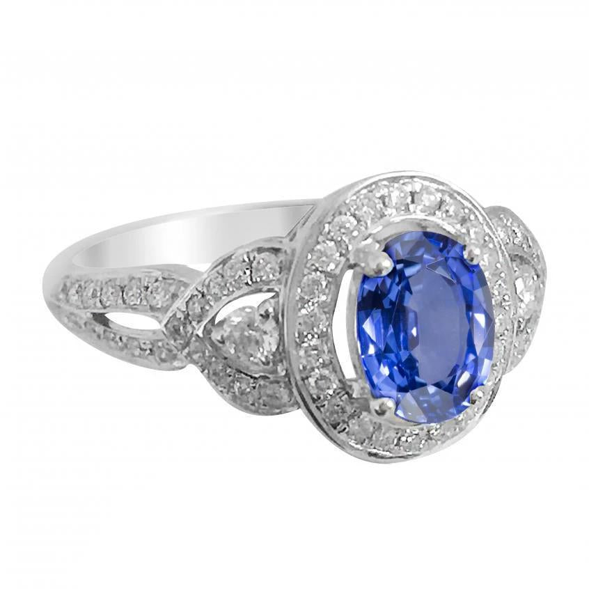Anello con zaffiro dello Sri Lanka e diamanti taglio ovale in oro bianco 14K 3 Ct - harrychadent.it
