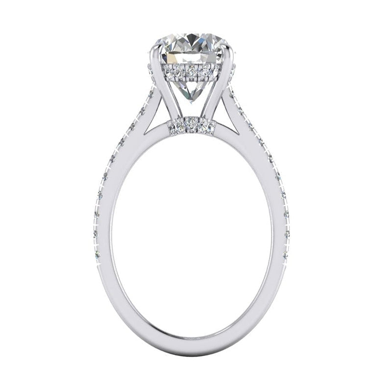Anello di fidanzamento con diamante ovale Halo nascosto con accenti 5.50 carati- harrychadent.it