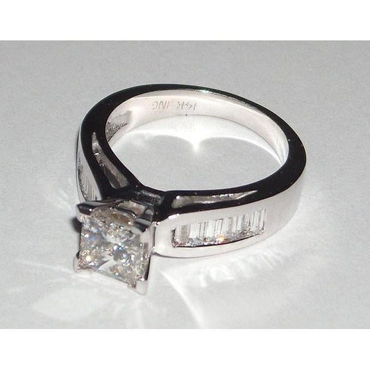 Anello di fidanzamento con diamante principessa da 2.35 carati in oro bianco 14K - harrychadent.it