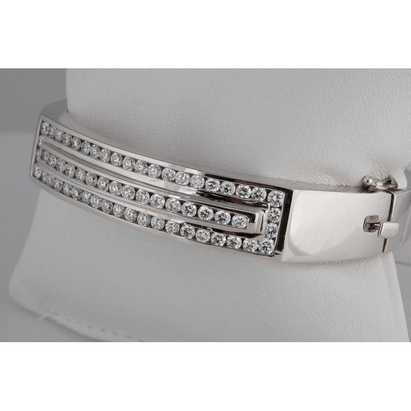 Bracciale rigido con diamanti rotondi da 10,24 carati con gioielli in oro bianco 14 carati incastonati a canale - harrychadent.it