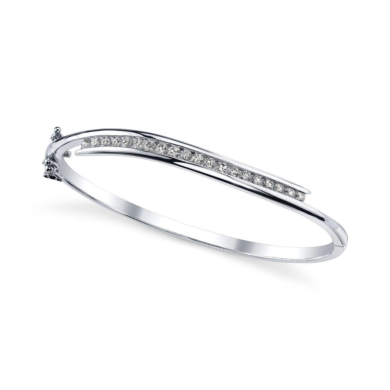 Bracciale rigido da donna con scintillanti diamanti tondi in oro bianco 5 Carati 14 Carati - harrychadent.it