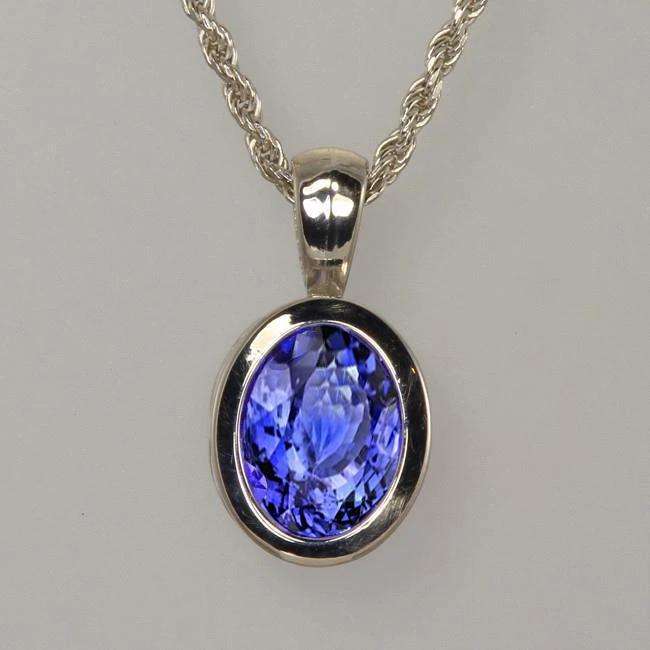 Ciondolo in oro bianco 14K con tanzanite blu taglio ovale 14 kt con catena - harrychadent.it
