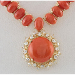 Collana con pendente in corallo rosso con diamanti 41 carati in oro giallo 14K