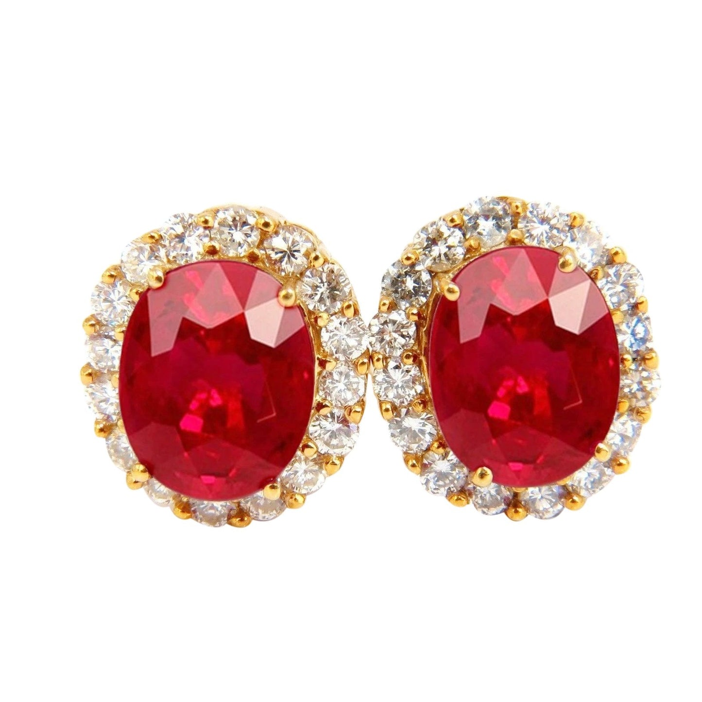 Coppia di orecchini a bottone in oro giallo 14K con rubino rosso ovale e diamanti. 9 ct - harrychadent.it