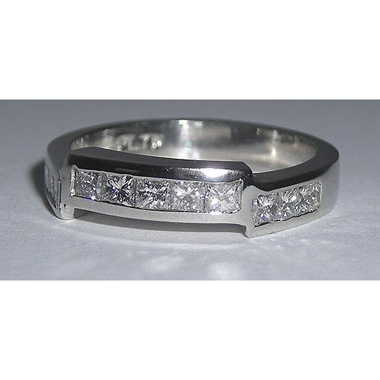 Set di fidanzamento con anello principessa e diamante rotondo 6.61 carati - harrychadent.it