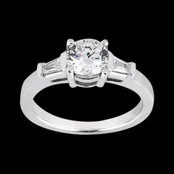 1.20 Ct. Fede Nuziale A Tre Pietre Con Genuino Diamanti. Taglio Rotondo E Baguette