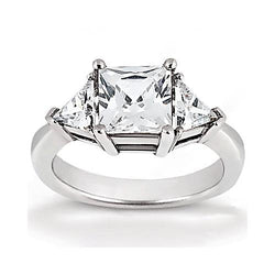 1.75 Carati.  Anello Con Genuino Diamante Taglio Principessa Con Tre Pietre