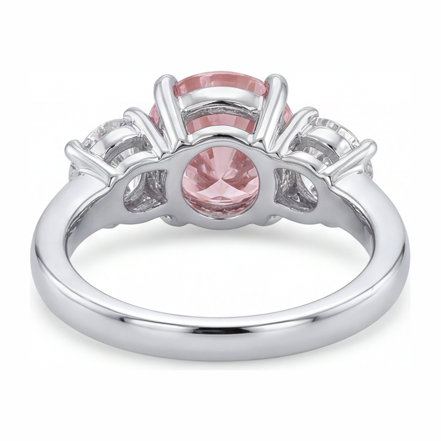 Anello di Fidanzamento con Diamante Rosa da Laboratorio da 2,5 Carati Taglio Rotondo a Tre Pietre in Oro Bianco 14K