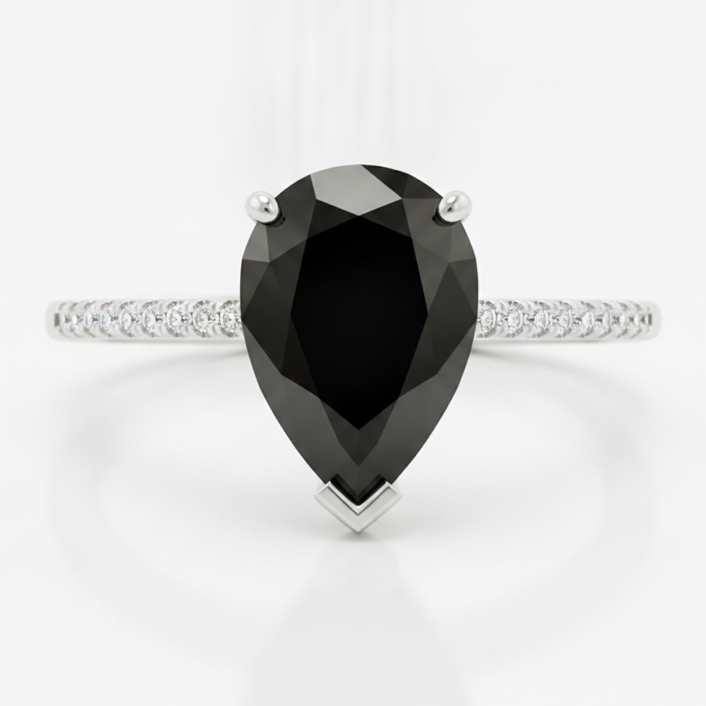 Anello Solitario con Diamante Nero Naturale a Goccia da 5 Carati e Pavé in Oro Bianco 14K