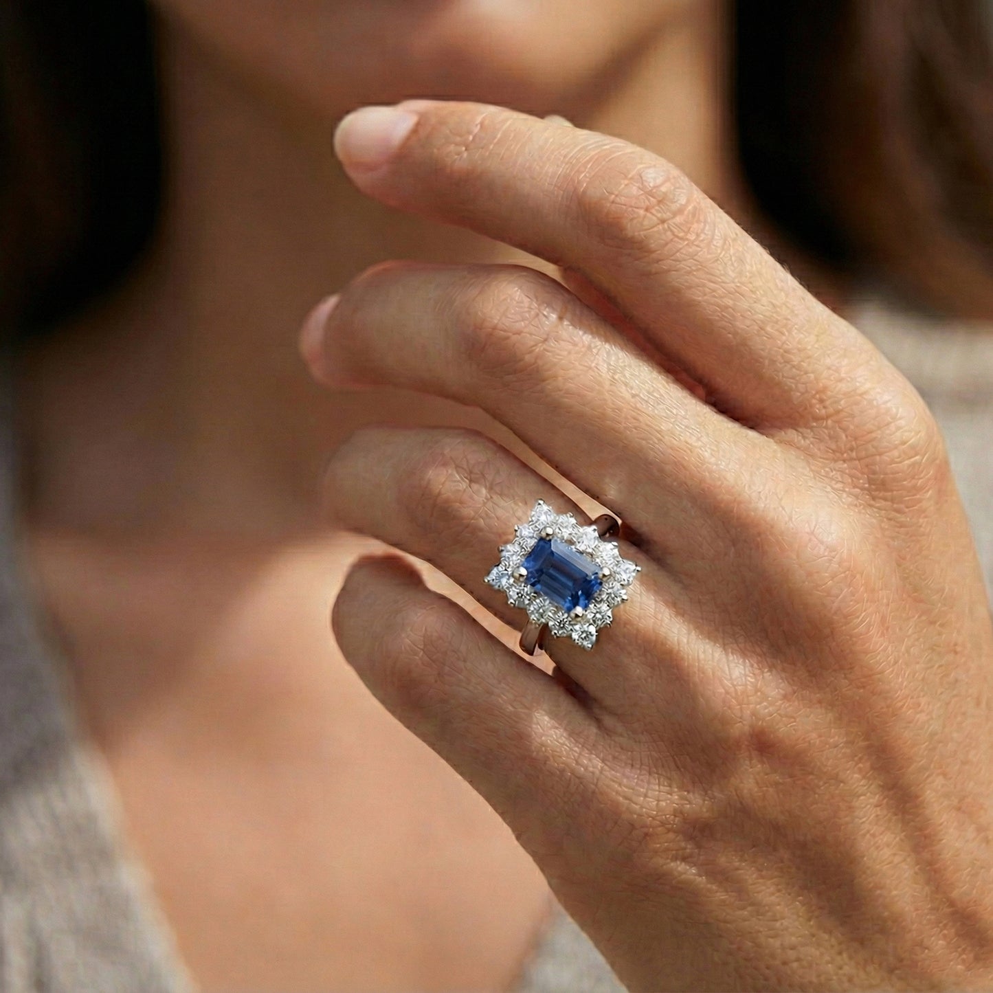 2 carati smeraldo Ceylon zaffiro e anello di diamanti in oro bianco 14K