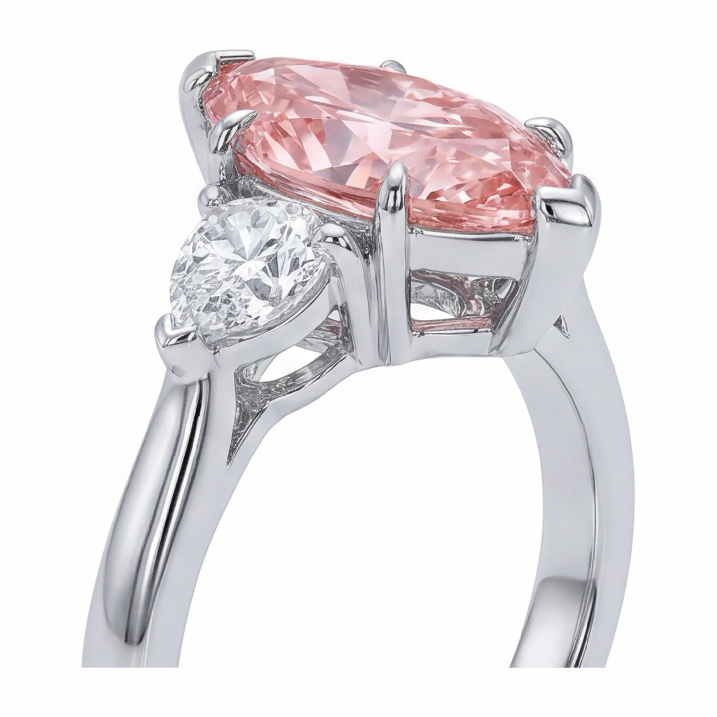 Anello a Tre Pietre con Diamante Rosa da Laboratorio Taglio Marquise da 3,5 Carati in Oro Bianco 14K