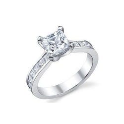 Diamante Fine Purezza VVS Anello Solitario con Accenti – 3,50