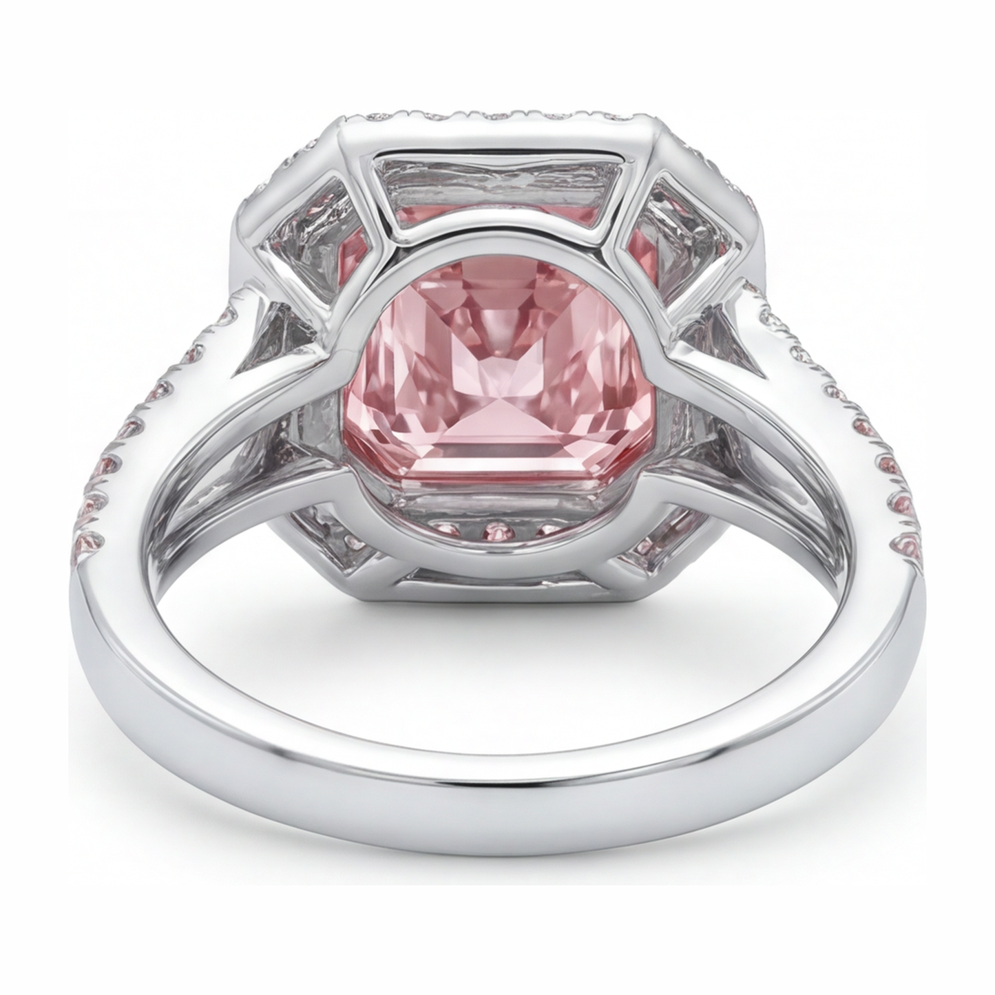 Anello di Fidanzamento Rosa con Diamante Radiant da Laboratorio da 5,5 Carati, Halo e Gambo Sdoppiato in Oro Bianco 14K