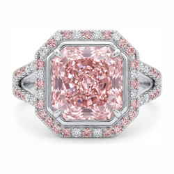 Anello di Fidanzamento Rosa con Diamante Radiant da Laboratorio da 5,5 Carati, Halo e Gambo Sdoppiato in Oro Bianco 14K