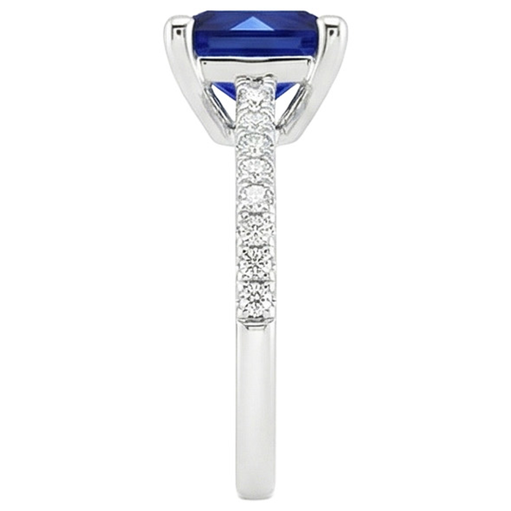 5.50 carati Solitaire Princess Blue Sapphire con accenti Pave Setting