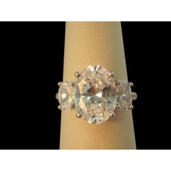 5.25 Ct. Oval Vero Diamonds Three Stone Anello Di Fidanzamento Novità