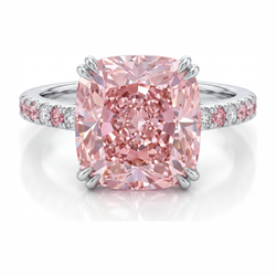 Anello con Diamante Rosa da Laboratorio da 6 Carati Taglio Cuscino Pavé in Oro Bianco 14K