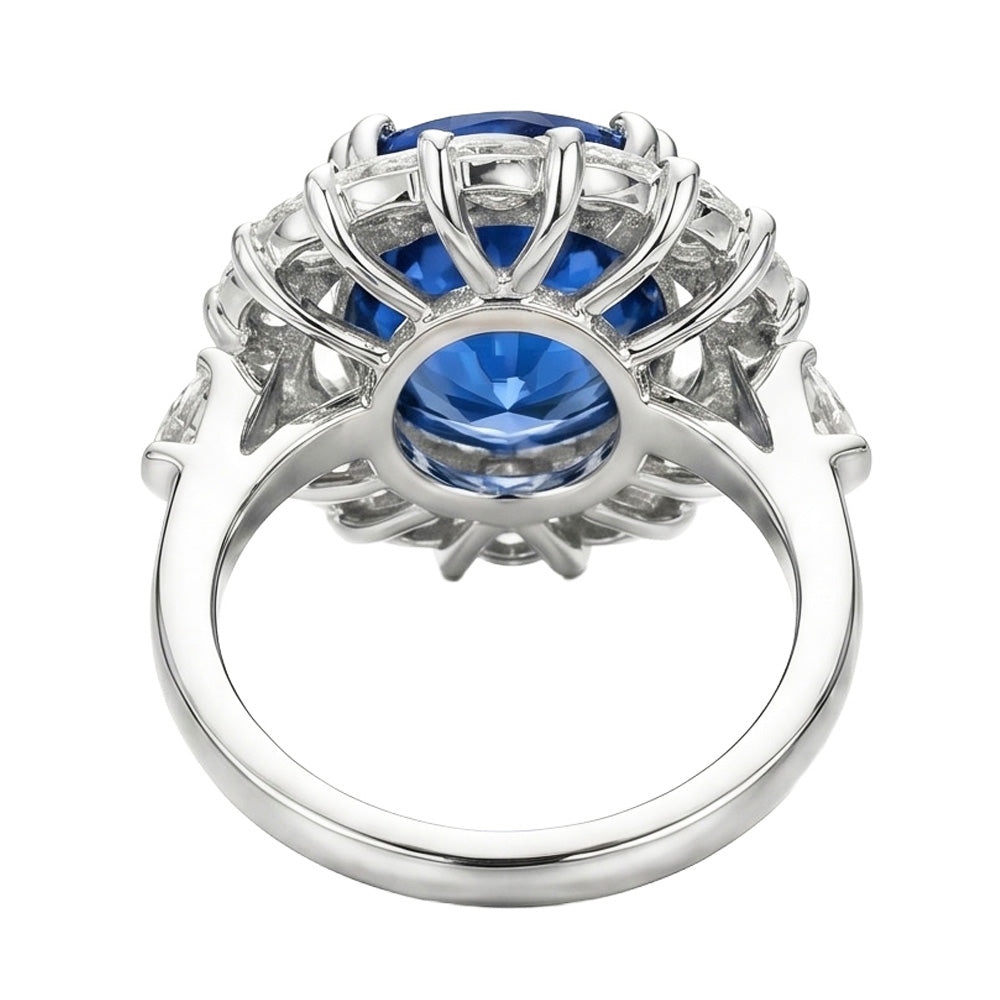 8,25 carati. Anello con zaffiro grande dello Sri Lanka e diamanti marquise