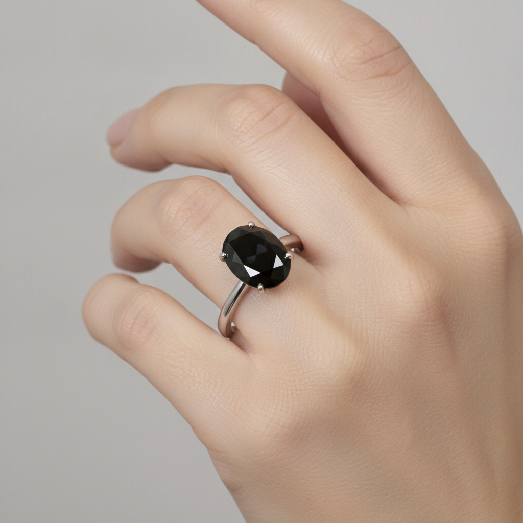 Anello di Fidanzamento Solitario Liscio con Diamante Ovale Nero Scuro Autentico da 5 Carati in Oro Bianco 14K