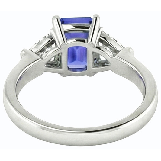 Anello 2 carati zaffiro blu e diamanti 3 pietre di smeraldo in oro bianco 14K