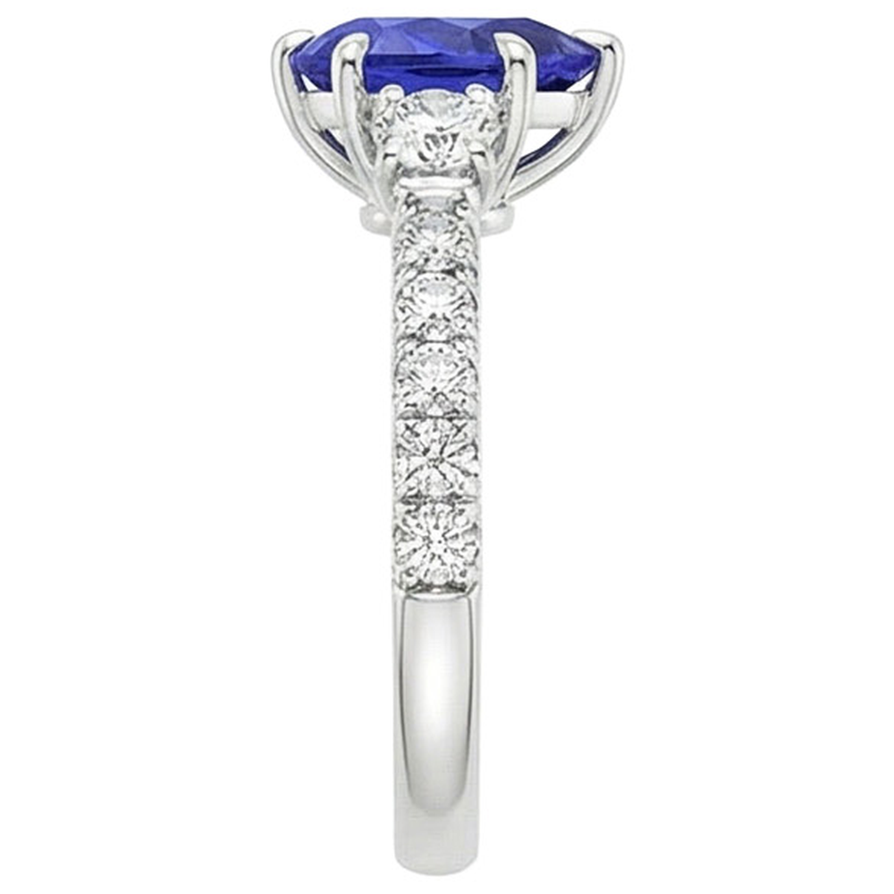 Anello 3 Pietre Con Accenti Zaffiro Blu Pera & Diamanti 3.50 Carati