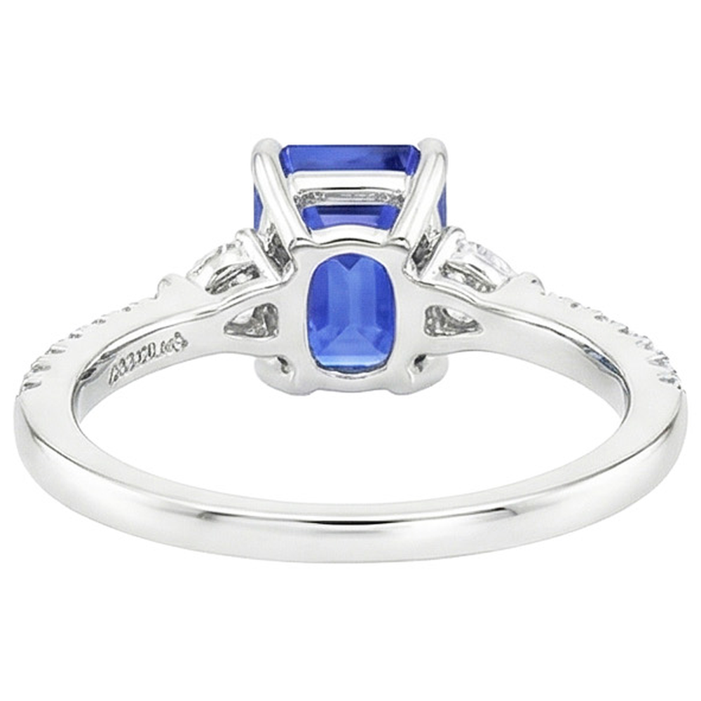 vero pear diamante 4.50carati anello vista dall'alto
