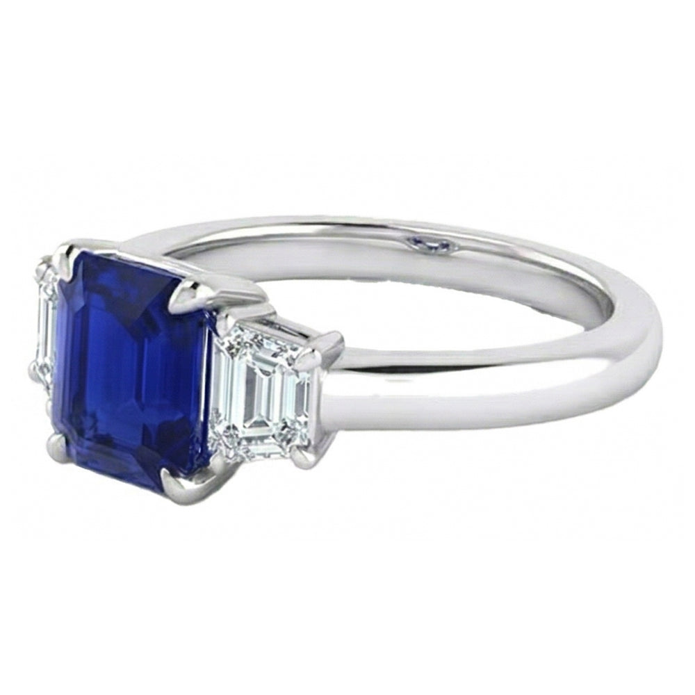 Anello 3 pietre con zaffiro blu taglio Asscher e diamanti trapezoidali 2 carati