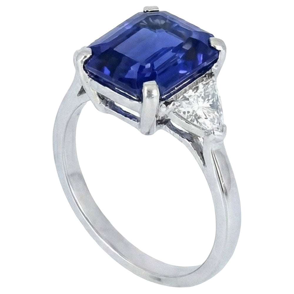 Anello 3 pietre di zaffiro smeraldo blu e diamanti trapezoidali da 3,50 carati