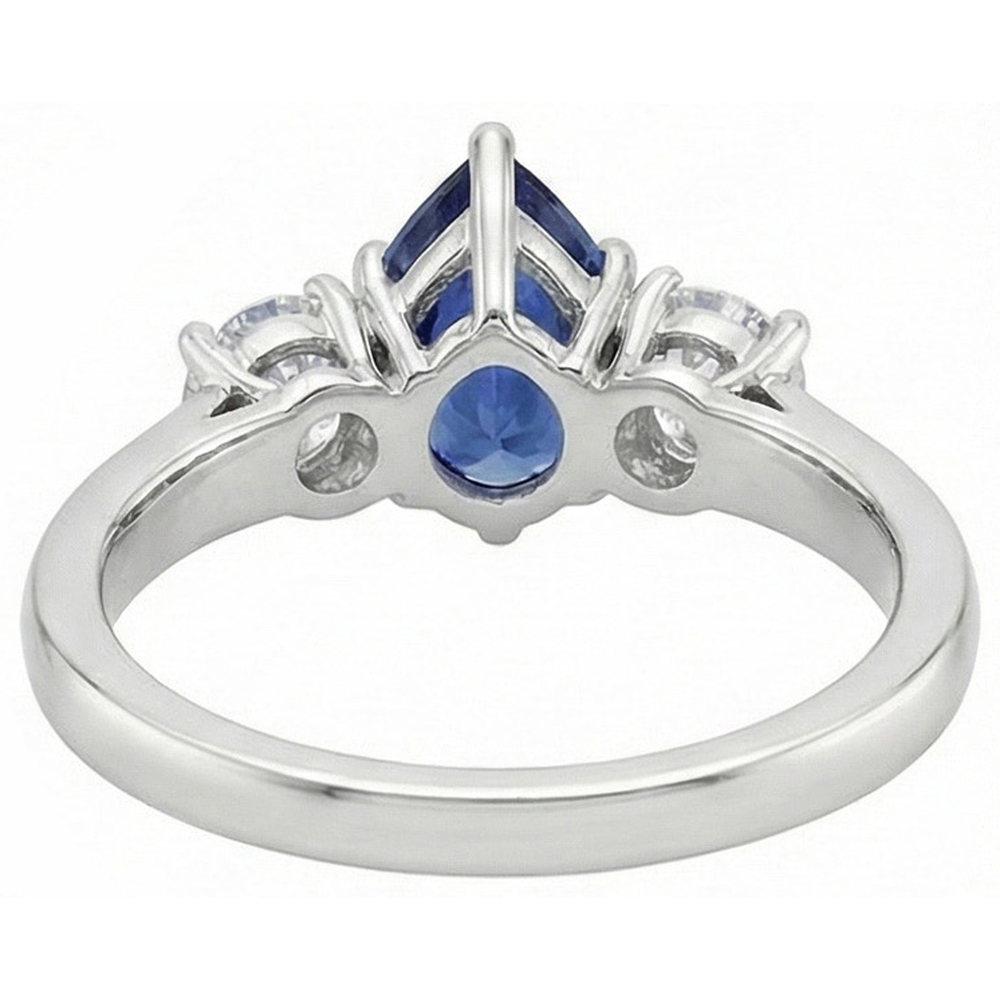 vero pear diamante 4.50carati anello su bianco