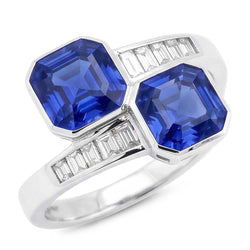 Anello Baguette con diamanti e zaffiri Asscher. castone e canale da 4.50 carati
