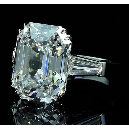 Anello Con Naturale Diamante Smeraldo Da 6 Carati