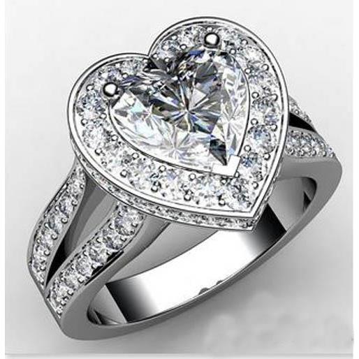 Anello Da Sposa Con Gambo Diviso In Oro Bianco Con Cuore E Genuino Diamante Rotondo Da 6.50 Ct