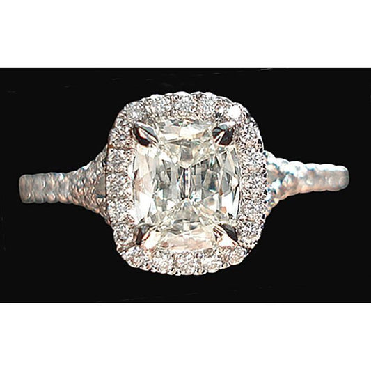 Anello Di Fidanzamento Con Naturale Diamante Centrale A Cuscino Centrale 3.75 Ct. Oro Bianco 14K