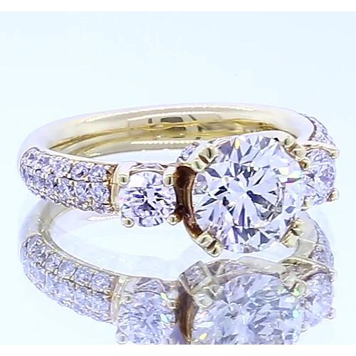 Anello Di Fidanzamento Rotondo Con Naturale Diamante Da 3.50 Carati In Oro Giallo 14K