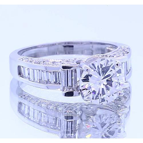 Anello Di Fidanzamento Rotondo E Baguette Naturale Diamante 2.50 Carati