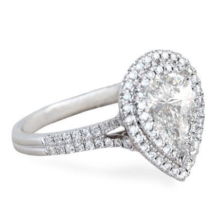 Anello Halo Con Pera E Genuino Diamante Rotondo Da 2.85 Carati