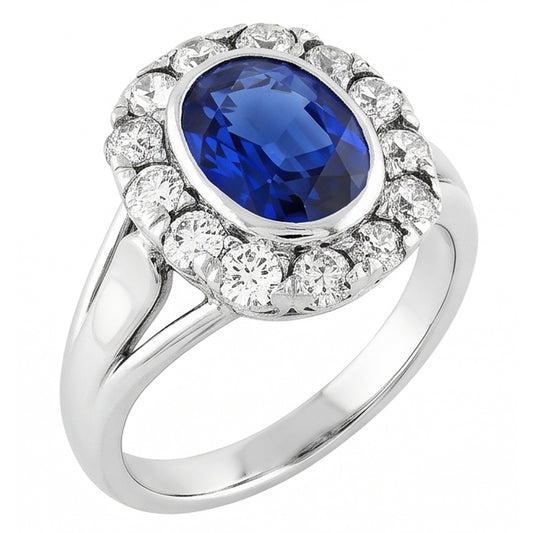 Anello Halo con zaffiro di Ceylon ovale da 4,50 carati e castone con diamanti