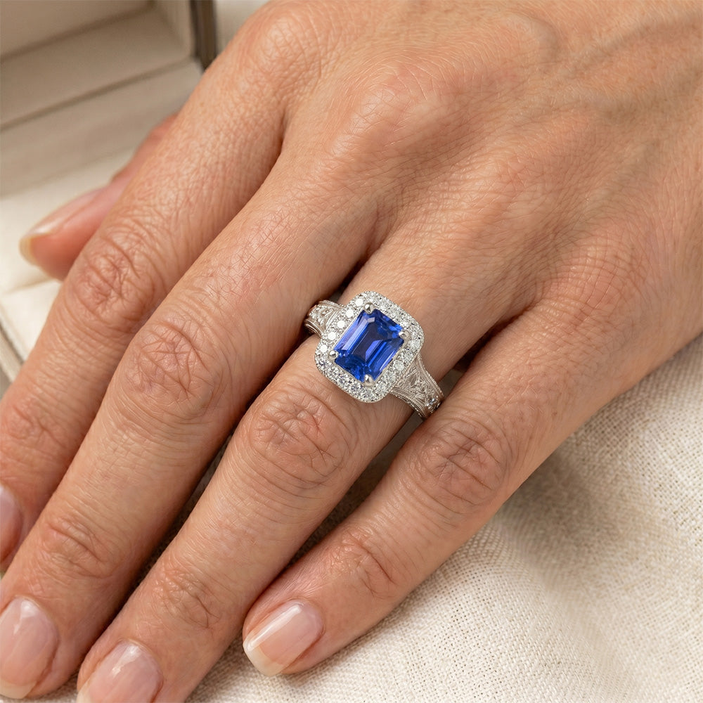 Anello Halo con zaffiro di Ceylon radiante da 3,50 carati e gioielli con diamanti