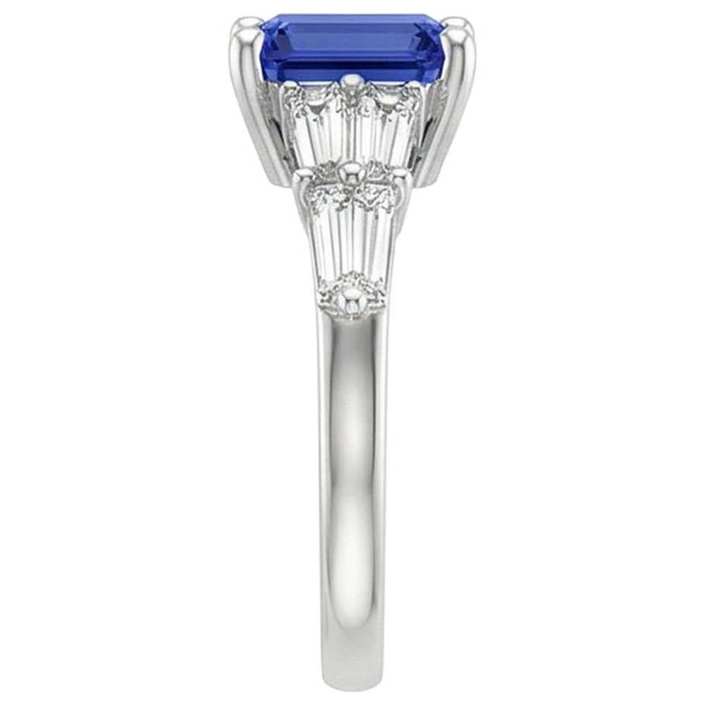Anello Solitario Accenti Baguette & Smeraldo Zaffiro Ceylon 4 Carati