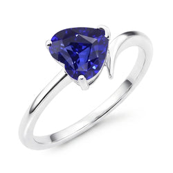 Anello Solitario Zaffiro Blu Cuore 1,50 Carati in Oro Bianco 14K