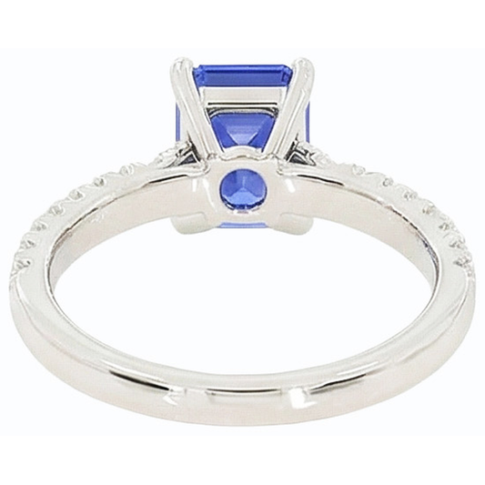 Anello Solitario con Zaffiro di Ceylon da 3,75 Carati e Diamanti Naturali Autentici ( non creati in laboratorio ) Rotondi in Oro Bianco 14K