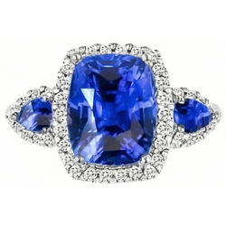 Anello a cuscino con zaffiro di Ceylon e diamanti da 7,25 ct in oro bianco 14K