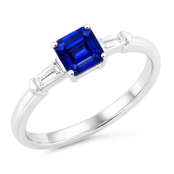 Anello a forma di smeraldo con tre diamanti baguette da 1,25 carati e oro bianco 14K