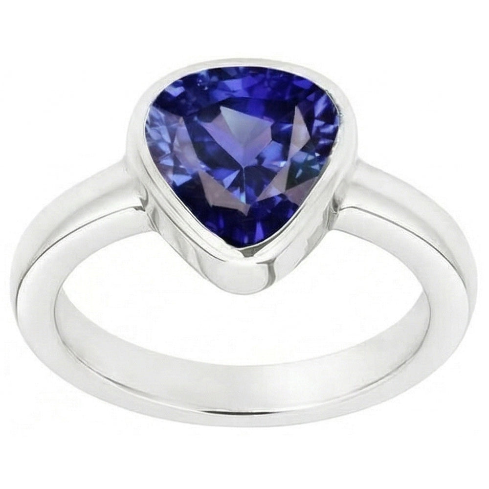 Anello a forma di solitario con set di lunetta trilioni di zaffiri blu da 2 carati