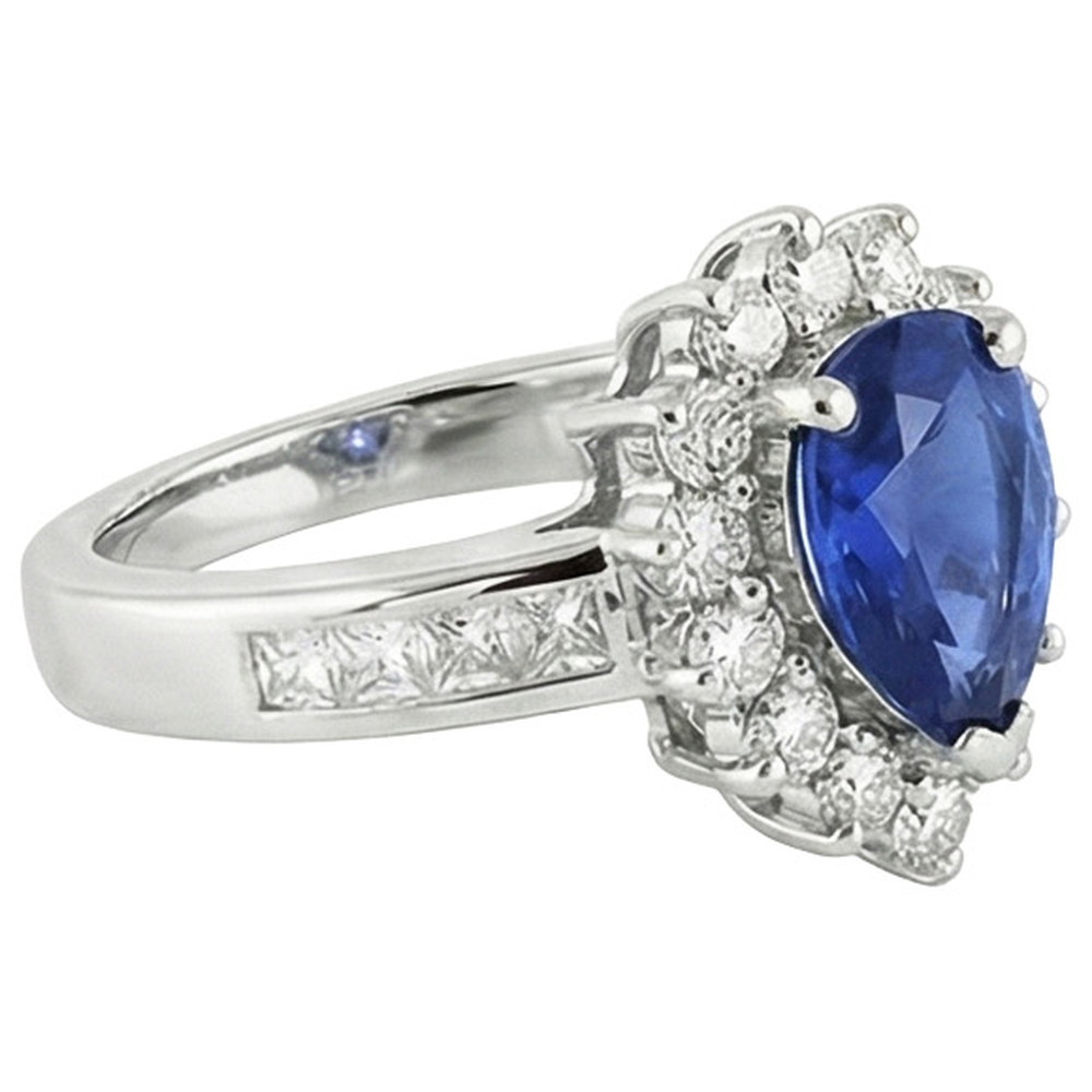 Anello a forma di stella con zaffiro blu da 3,50 carati e diamanti incastonati