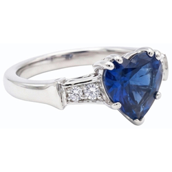 Anello anniversario a forma di cuore 1,75 carati Zaffiro dello Sri Lanka con 5 diamanti in pietra